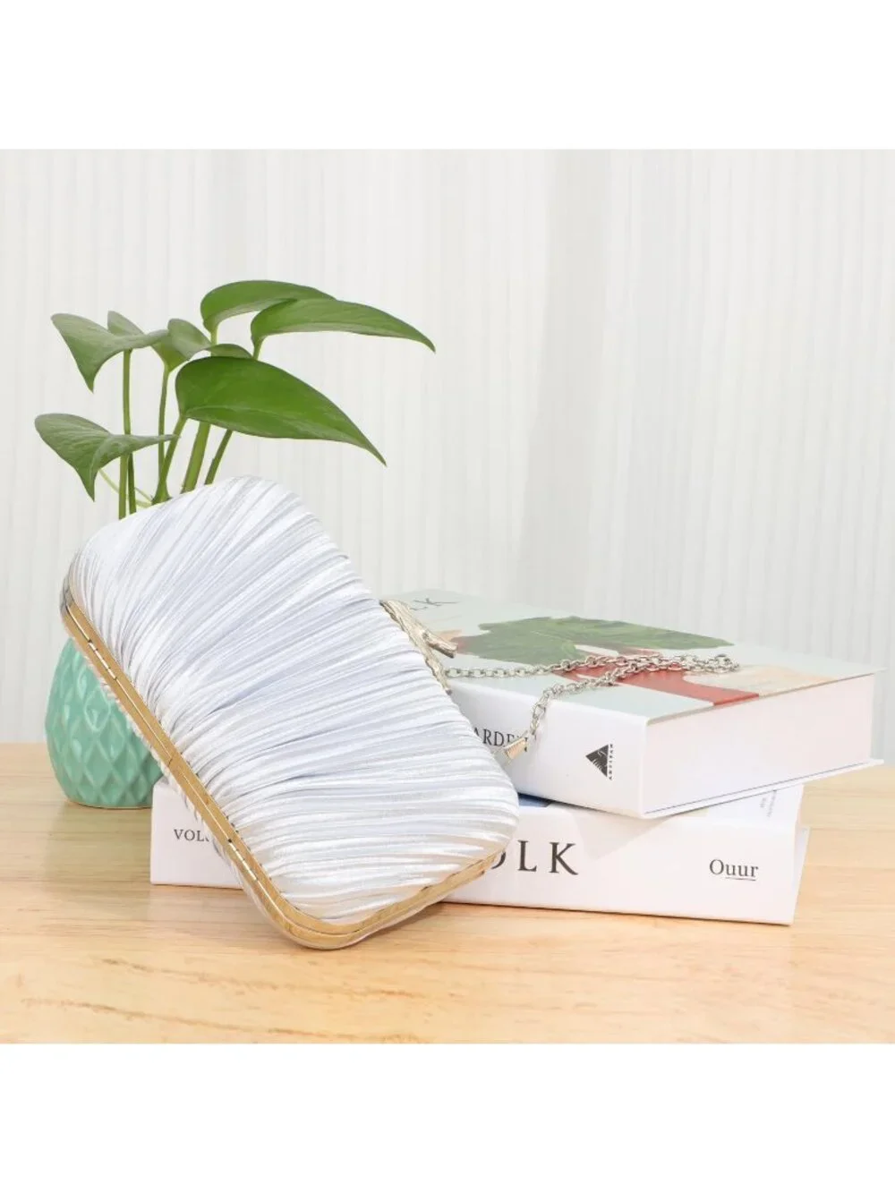 👜 Women's Silver Evening Bag Pleated Clutch Bag with Chain for Wedding Party
